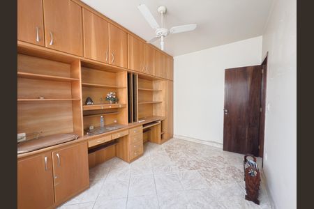 Apartamento à venda com 106m², 3 quartos e 2 vagas Apartamento à venda com 106m², 3 quartos e 2 vagasQuarto 2