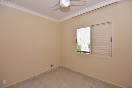 Apartamento à venda com 114m², 4 quartos e 2 vagasQuarto 2