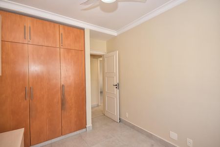 Apartamento à venda com 114m², 4 quartos e 2 vagasQuarto 1