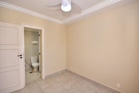 Apartamento à venda com 114m², 4 quartos e 2 vagasSuíte