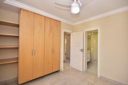 Apartamento à venda com 114m², 4 quartos e 2 vagasSuíte