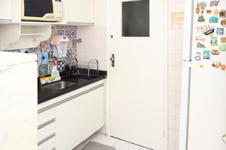 Apartamento para alugar com 65m², 2 quartos e 1 vagaCozinha