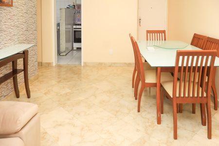 Sala de apartamento para alugar com 2 quartos, 65m² em Imbuí, Salvador
