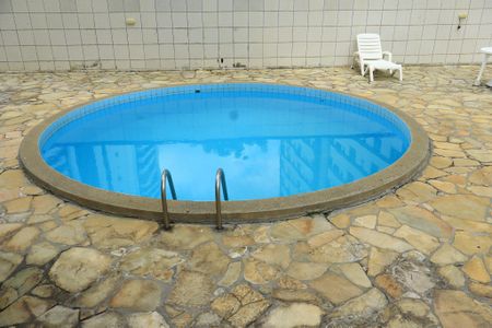 Apartamento para alugar com 65m², 2 quartos e 1 vagaÁrea comum - Piscina