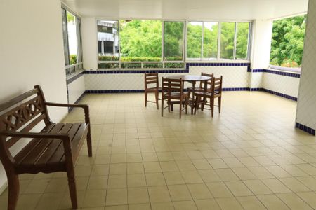 Apartamento para alugar com 65m², 2 quartos e 1 vagaHall de entrada