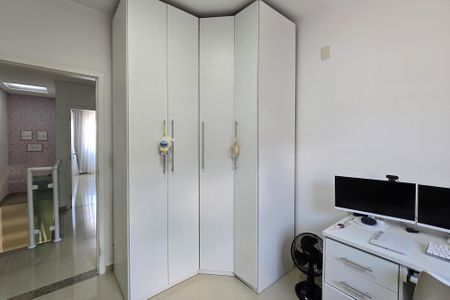 Casa à venda com 150m², 3 quartos e 2 vagas Casa à venda com 150m², 3 quartos e 2 vagasQuarto 1