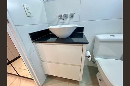 Studio para alugar com 38m², 1 quarto e 1 vaga Studio para alugar com 38m², 1 quarto e 1 vagaBanheiro