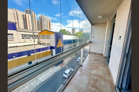 Studio para alugar com 38m², 1 quarto e 1 vaga Studio para alugar com 38m², 1 quarto e 1 vagaVaranda