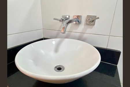 Studio para alugar com 38m², 1 quarto e 1 vaga Studio para alugar com 38m², 1 quarto e 1 vagaBanheiro