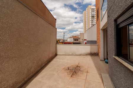 Apartamento para alugar com 73m², 2 quartos e 1 vaga Apartamento para alugar com 73m², 2 quartos e 1 vagaÁrea de serviço e Varanda