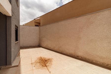 Apartamento para alugar com 73m², 2 quartos e 1 vaga Apartamento para alugar com 73m², 2 quartos e 1 vagaÁrea de serviço e Varanda