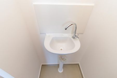 Apartamento para alugar com 34m², 2 quartos e sem vagaBanheiro
