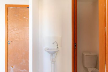 Apartamento para alugar com 34m², 2 quartos e sem vagaBanheiro