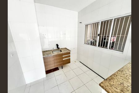 Casa de condomínio para alugar com 50m², 2 quartos e sem vagaSala/Cozinha