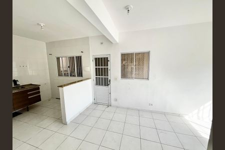 Casa de condomínio para alugar com 50m², 2 quartos e sem vagaSala/Cozinha