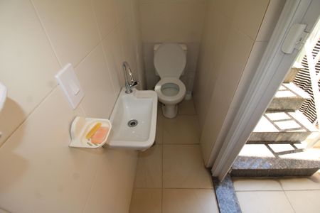 Banheiro de casa para alugar com 1 quarto, 45m² em Água Fria, São Paulo