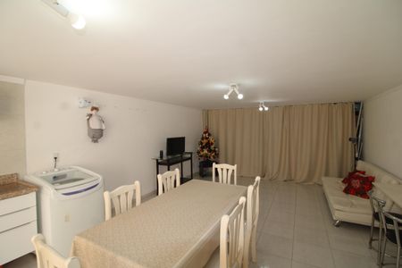 Sala / Cozinha de casa para alugar com 1 quarto, 45m² em Água Fria, São Paulo