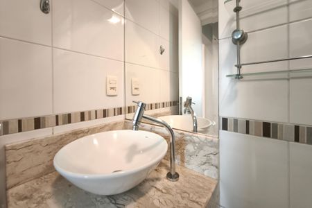 Apartamento à venda com 79m², 3 quartos e 2 vagasBanheiro Social