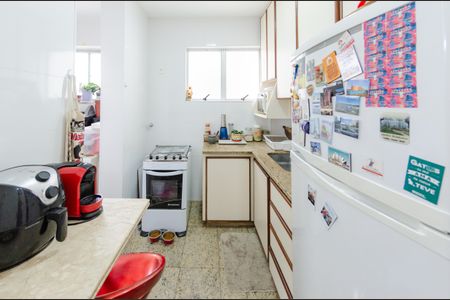 Apartamento à venda com 70m², 2 quartos e 2 vagas Apartamento à venda com 70m², 2 quartos e 2 vagasCozinha