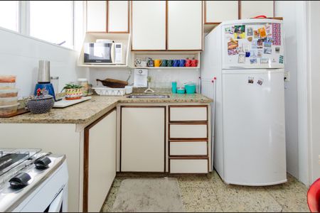 Apartamento à venda com 70m², 2 quartos e 2 vagas Apartamento à venda com 70m², 2 quartos e 2 vagasCozinha