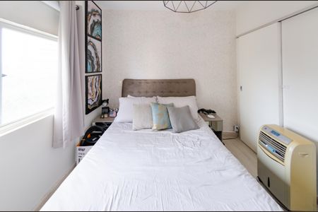 Apartamento à venda com 70m², 2 quartos e 2 vagas Apartamento à venda com 70m², 2 quartos e 2 vagasSuíte