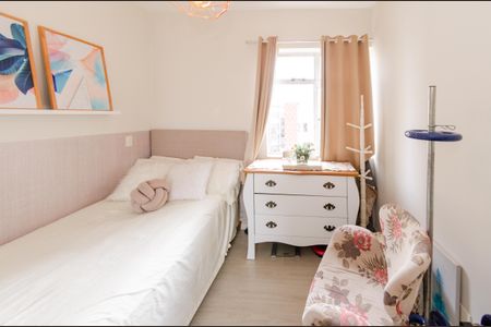 Apartamento à venda com 70m², 2 quartos e 2 vagas Apartamento à venda com 70m², 2 quartos e 2 vagasQuarto