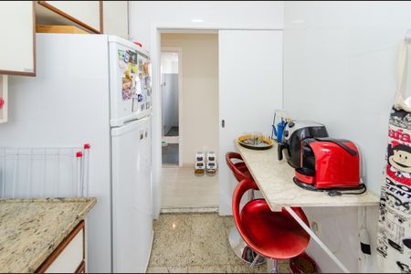 Apartamento à venda com 70m², 2 quartos e 2 vagas Apartamento à venda com 70m², 2 quartos e 2 vagasCozinha