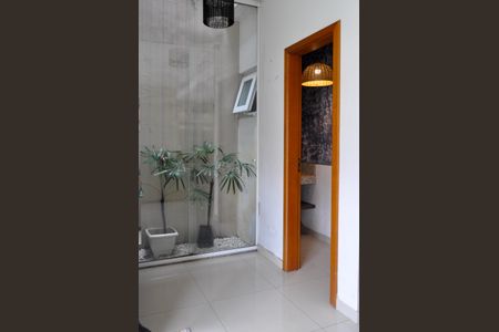 Casa de condomínio à venda com 150m², 3 quartos e 2 vagas