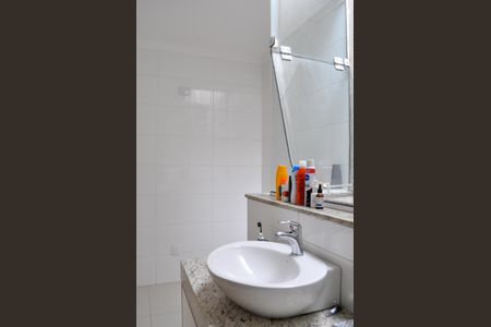 Casa de condomínio à venda com 150m², 3 quartos e 2 vagas