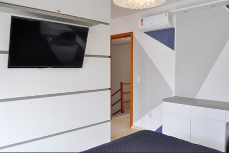 Casa de condomínio à venda com 150m², 3 quartos e 2 vagas