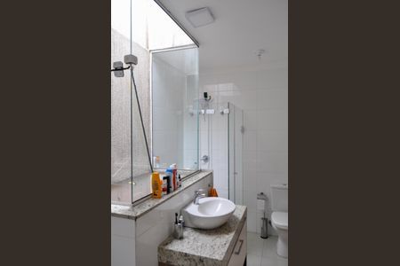 Casa de condomínio à venda com 150m², 3 quartos e 2 vagas