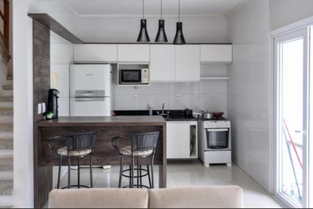 Casa de condomínio à venda com 150m², 3 quartos e 2 vagas