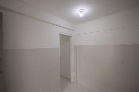 Cozinha  de casa para alugar com 1 quarto, 21m² em Parque Edu Chaves, São Paulo