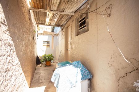 Casa à venda com 250m², 2 quartos e sem vaga Casa à venda com 250m², 2 quartos e sem vagaÁREA EXTERNA- EDÍCULAS