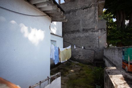 Casa à venda com 250m², 2 quartos e sem vaga Casa à venda com 250m², 2 quartos e sem vagaÁREA EXTERNA- EDÍCULAS