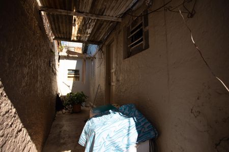 Casa à venda com 250m², 2 quartos e sem vaga Casa à venda com 250m², 2 quartos e sem vagaÁREA EXTERNA- EDÍCULAS