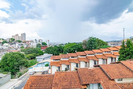 Quarto 1 de apartamento para alugar com 2 quartos, 51m² em João Pinheiro, Belo Horizonte