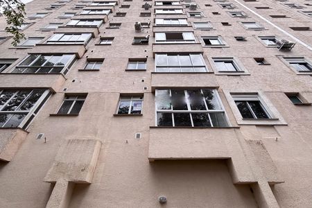 Apartamento à venda com 42m², 2 quartos e 1 vaga Apartamento à venda com 42m², 2 quartos e 1 vagaPlaca