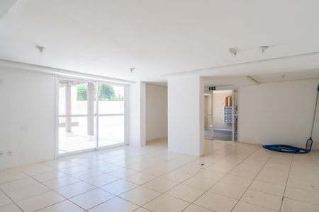 Apartamento à venda com 42m², 2 quartos e 1 vaga Apartamento à venda com 42m², 2 quartos e 1 vagaÁrea comum - Salão de festas