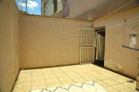 Casa à venda com 264m², 3 quartos e 4 vagasÁrea de Serviço/Quintal 