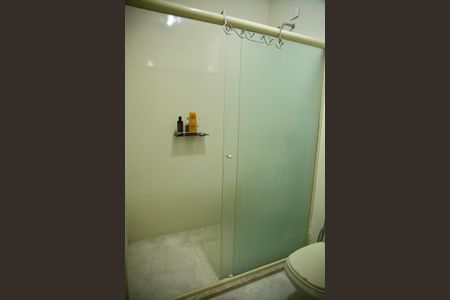 Casa à venda com 264m², 3 quartos e 4 vagasBanheiro Suíte 2 