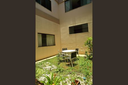 Casa à venda com 264m², 3 quartos e 4 vagasjardim/ Área de convivência 