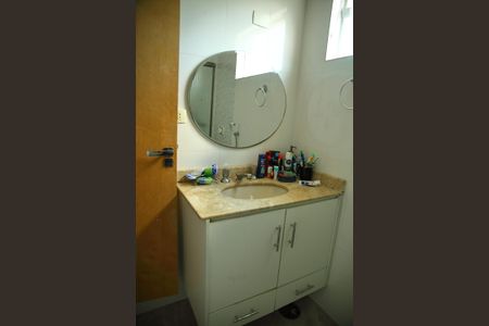 Casa à venda com 264m², 3 quartos e 4 vagasBanheiro Suíte 3 