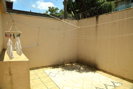 Casa à venda com 264m², 3 quartos e 4 vagasÁrea de Serviço/Quintal 