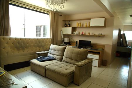 Casa à venda com 264m², 3 quartos e 4 vagasEscritório ( hall dos Quartos ) 