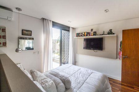 Casa de condomínio à venda com 465m², 5 quartos e 4 vagas Casa de condomínio à venda com 465m², 5 quartos e 4 vagasSuíte 3