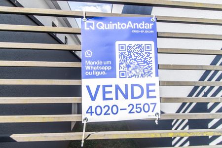 Casa de condomínio à venda com 465m², 5 quartos e 4 vagas Casa de condomínio à venda com 465m², 5 quartos e 4 vagasVista da Rua