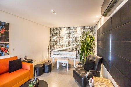 Casa de condomínio à venda com 465m², 5 quartos e 4 vagas Casa de condomínio à venda com 465m², 5 quartos e 4 vagasSala