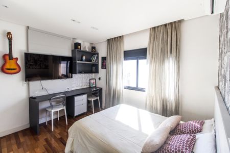 Casa de condomínio à venda com 465m², 5 quartos e 4 vagas Casa de condomínio à venda com 465m², 5 quartos e 4 vagasSuíte 4