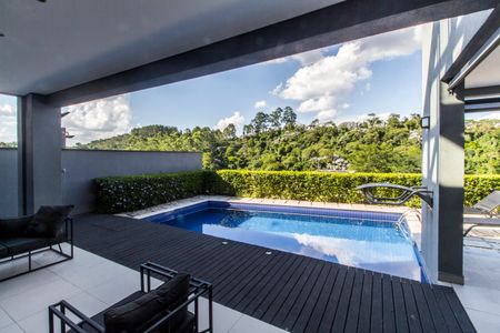 Casa de condomínio à venda com 465m², 5 quartos e 4 vagas Casa de condomínio à venda com 465m², 5 quartos e 4 vagasPiscina